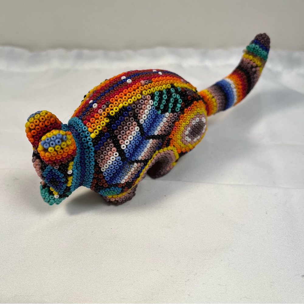 Vintage beaded Huichol armadillo figurine